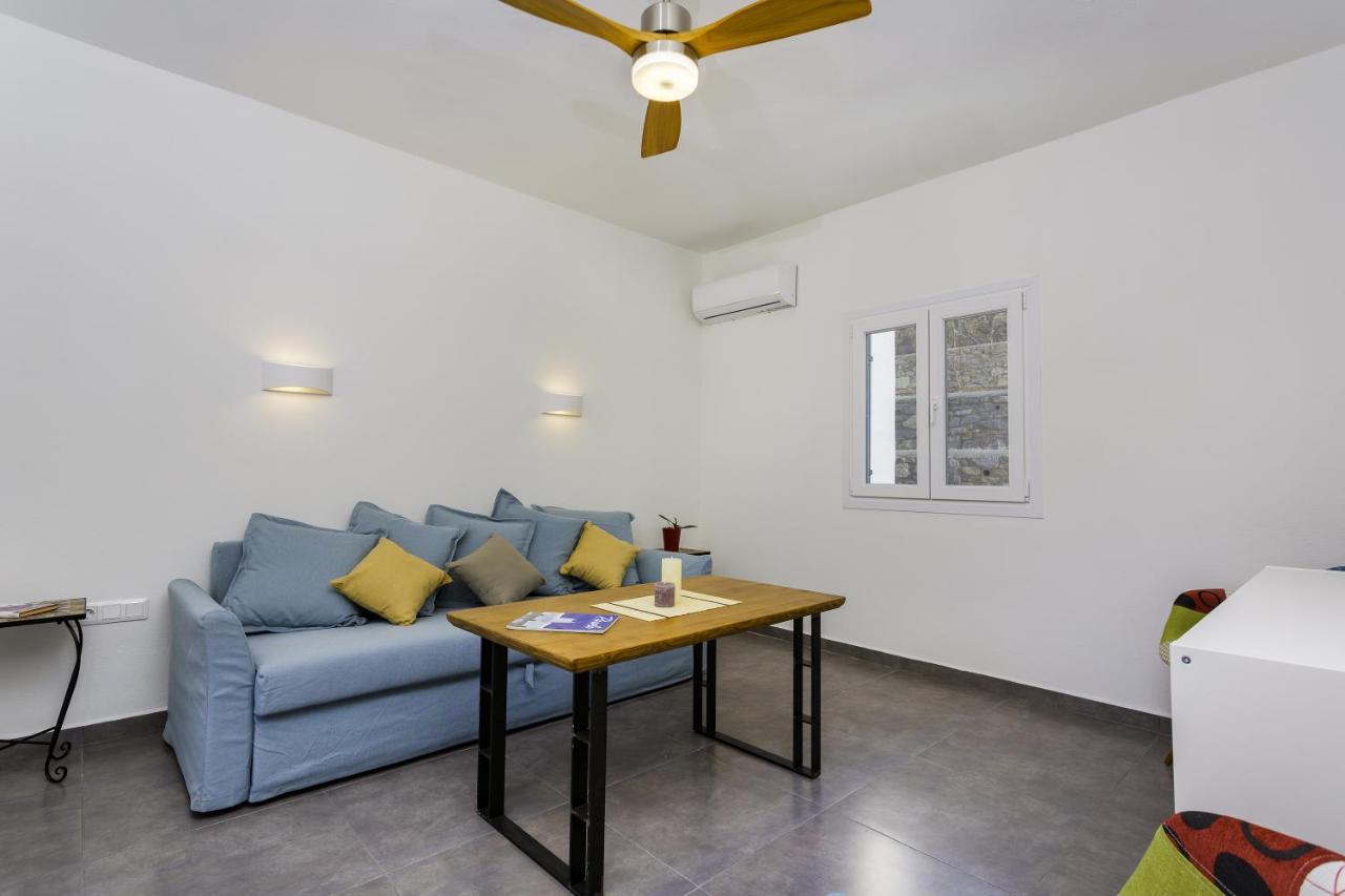 Dolce Vista - Sea View Apartments ปาริเกีย ภายนอก รูปภาพ