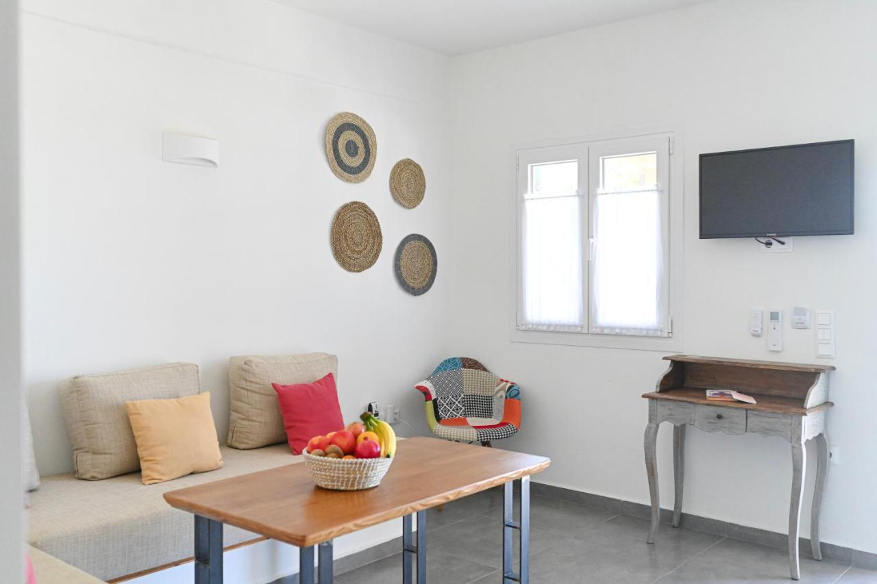 Dolce Vista - Sea View Apartments ปาริเกีย ภายนอก รูปภาพ
